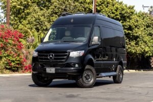 Used-2019-Mercedes-Benz-Sprinter-2500-Crew-LUXURY-RV-Midwest-Automotive-Designs-Daycruiser-144-4×4-1667074329